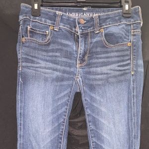 AMERICAN EAGLE ARTIST CROP CAPRI SIZE 2